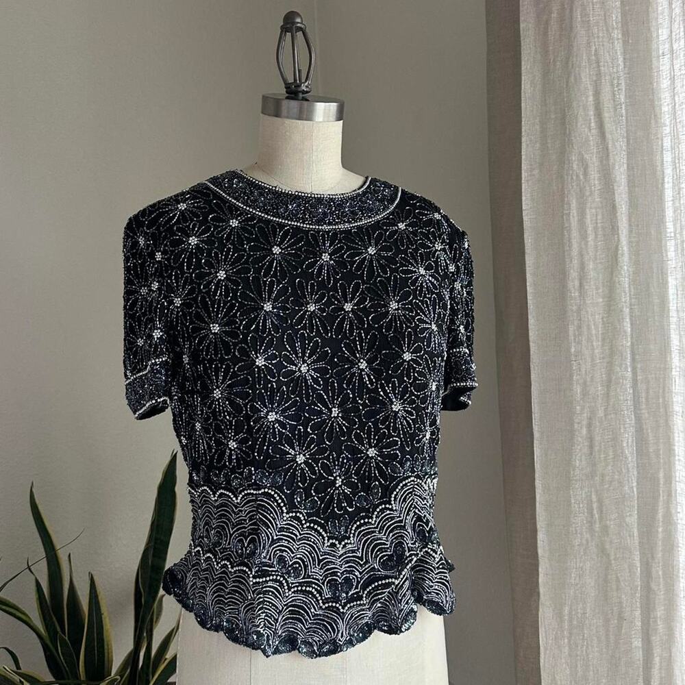 Papell Boutique Evening Women’s Medium Blouse Black Silk Beaded Scallop Hem